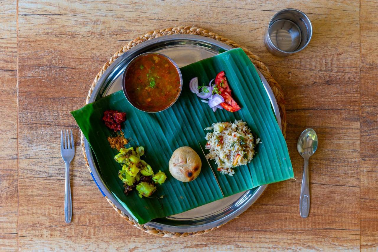 Saffronstays Apricus Farm, Karjat Esterno foto