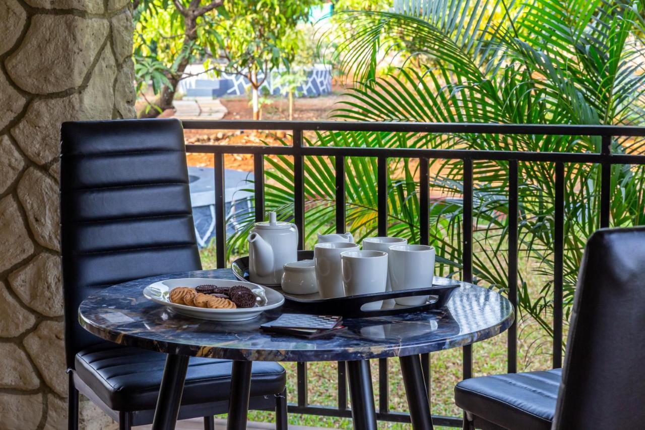 Saffronstays Apricus Farm, Karjat Esterno foto